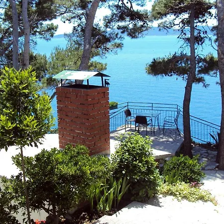 Apartment 2713d *