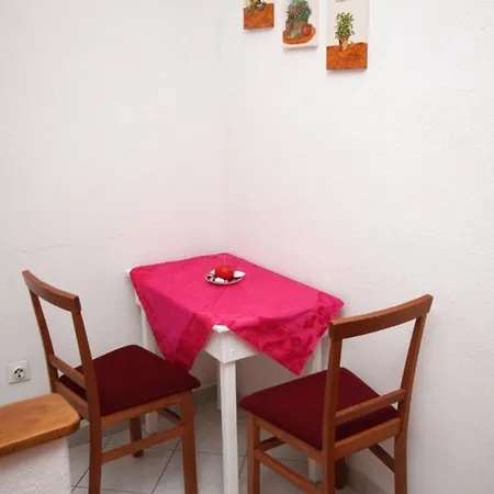 Apartment 2713d *